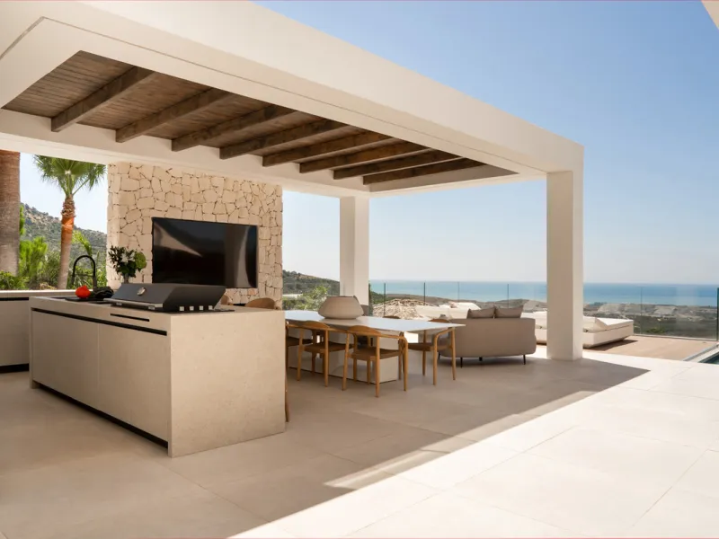 House - Detached Villa в продаже в Benahavís, Málaga. В доме 4 спален и 7 ванных комнат. Площадь дома 1847 м². Площадь участка 2068 м²
