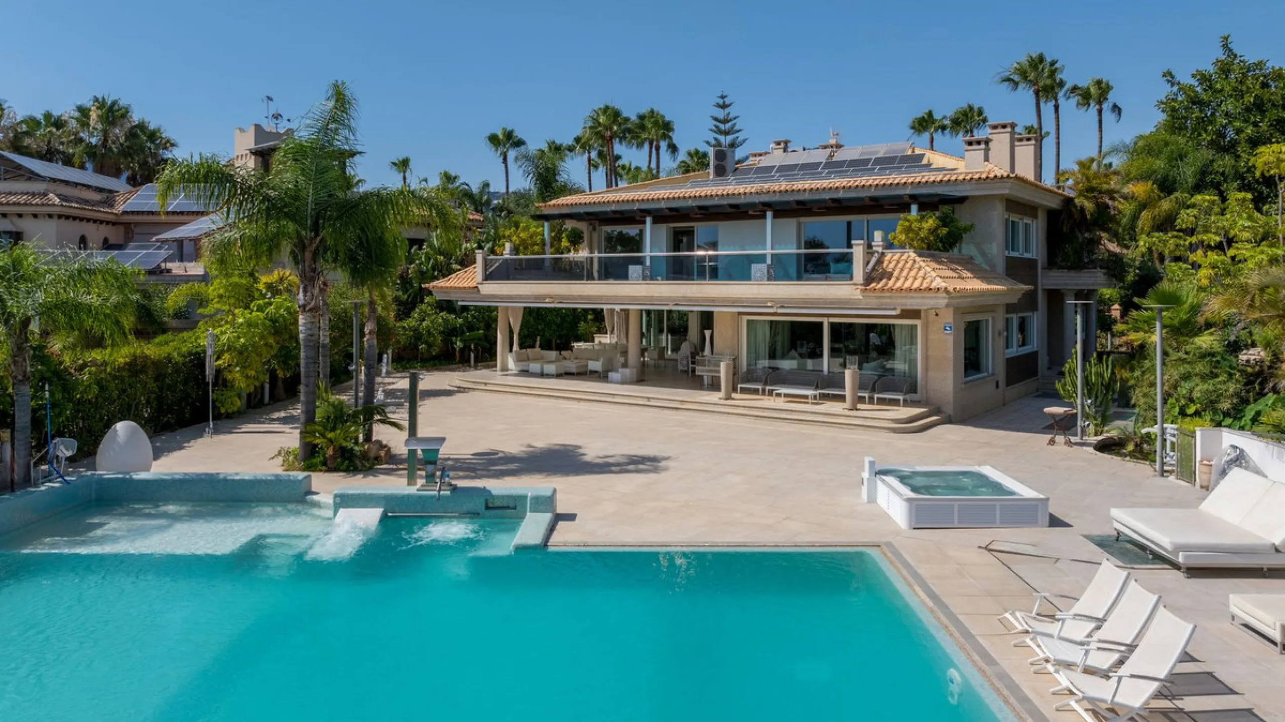 Spectacular 8-Bedroom Villa in Bahia de Marbella, Los Monteros
