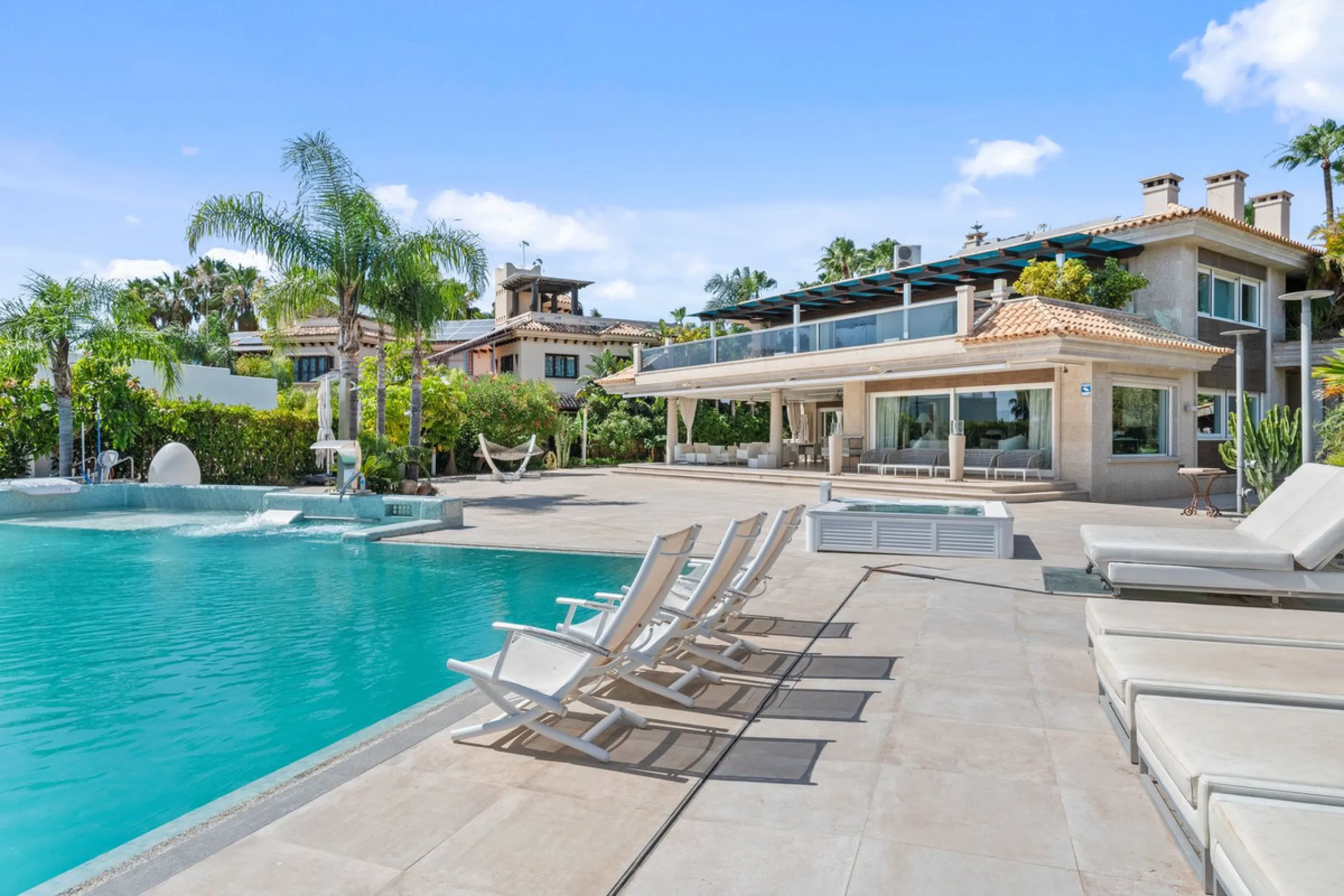 Spectacular 8-Bedroom Villa in Bahia de Marbella, Los Monteros