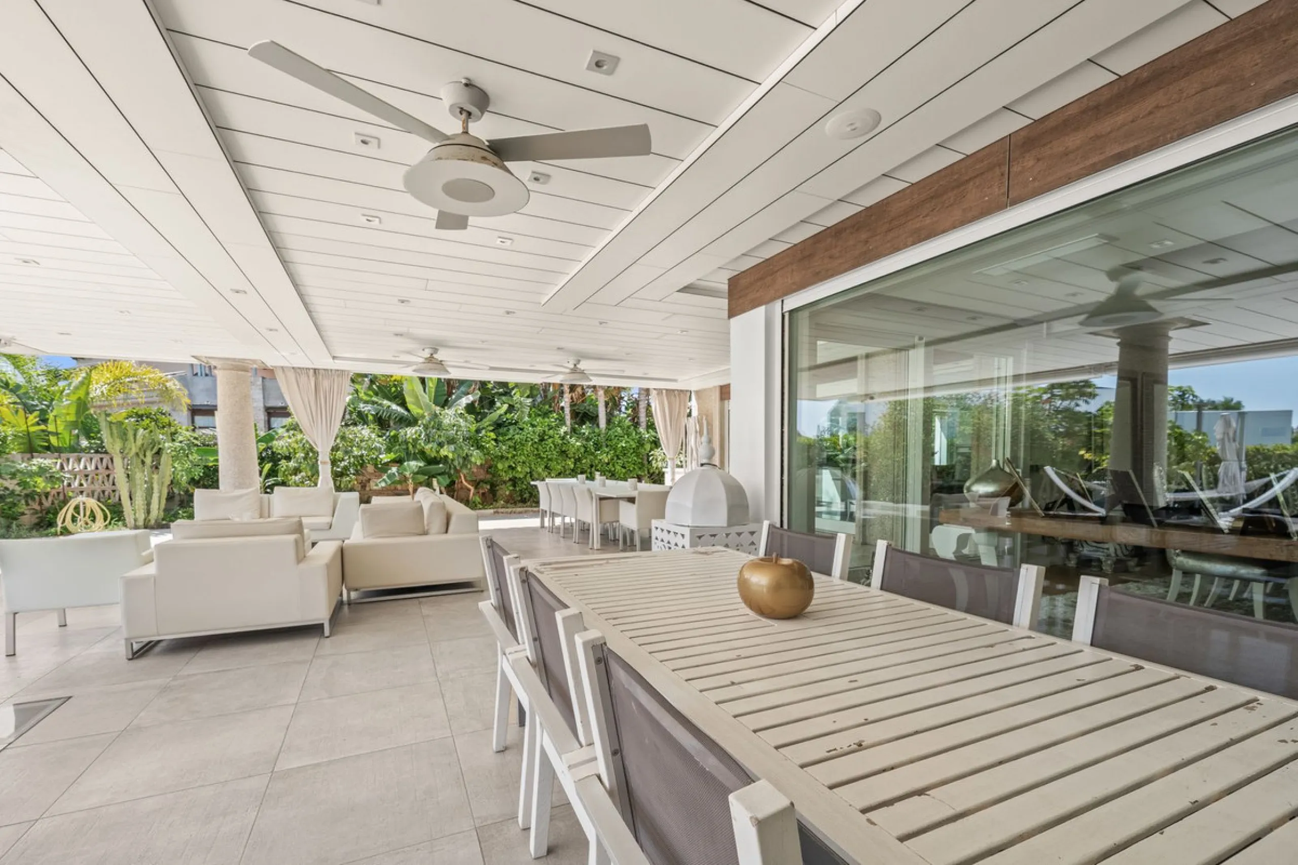 Spectacular 8-Bedroom Villa in Bahia de Marbella, Los Monteros