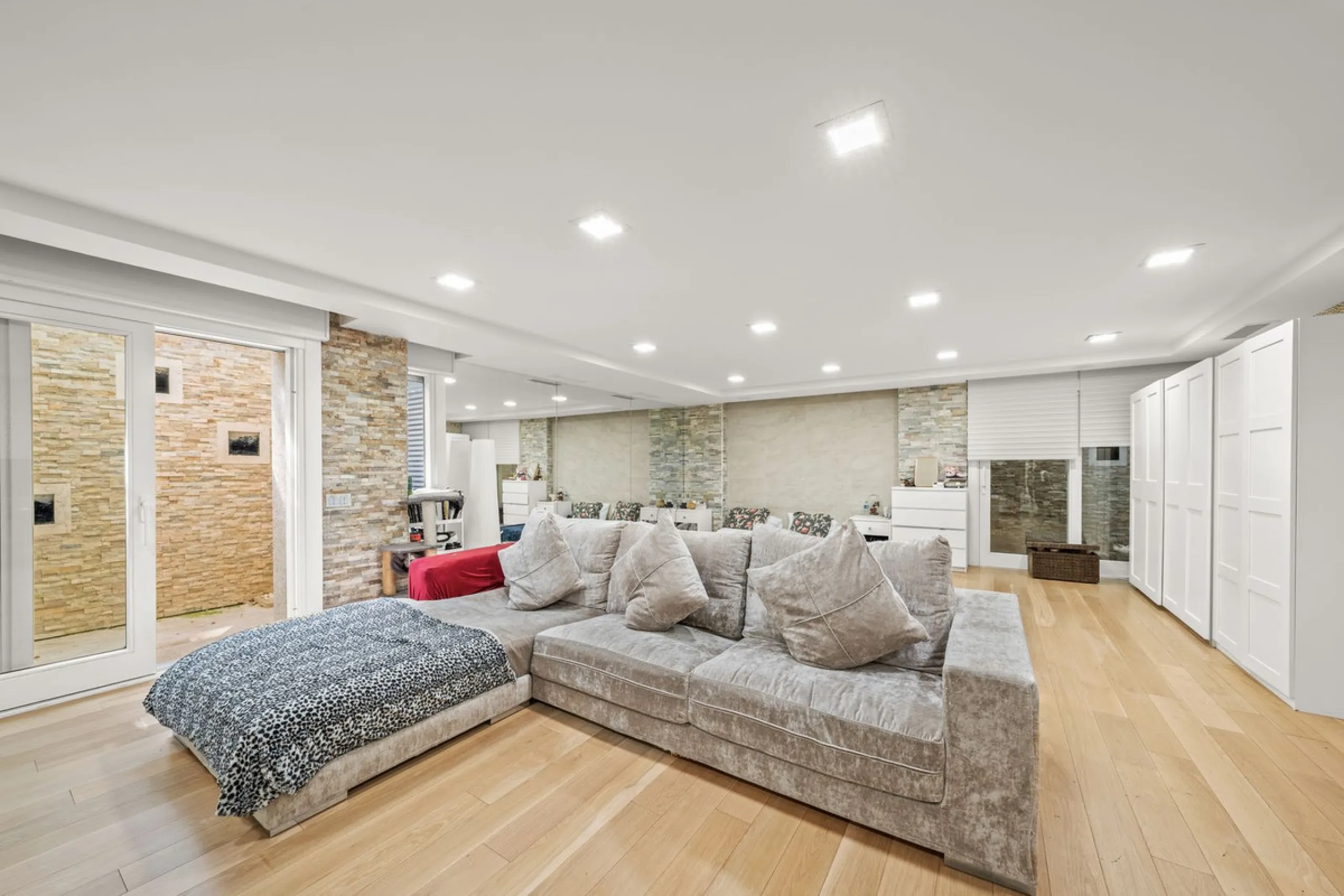 Spectacular 8-Bedroom Villa in Bahia de Marbella, Los Monteros