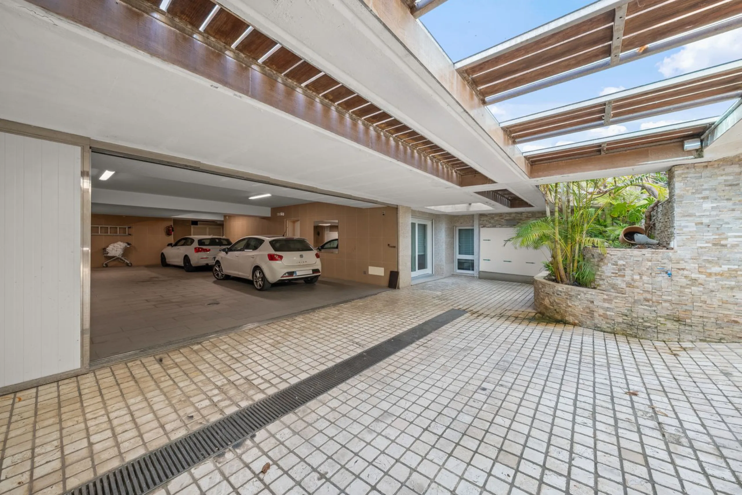 Spectacular 8-Bedroom Villa in Bahia de Marbella, Los Monteros