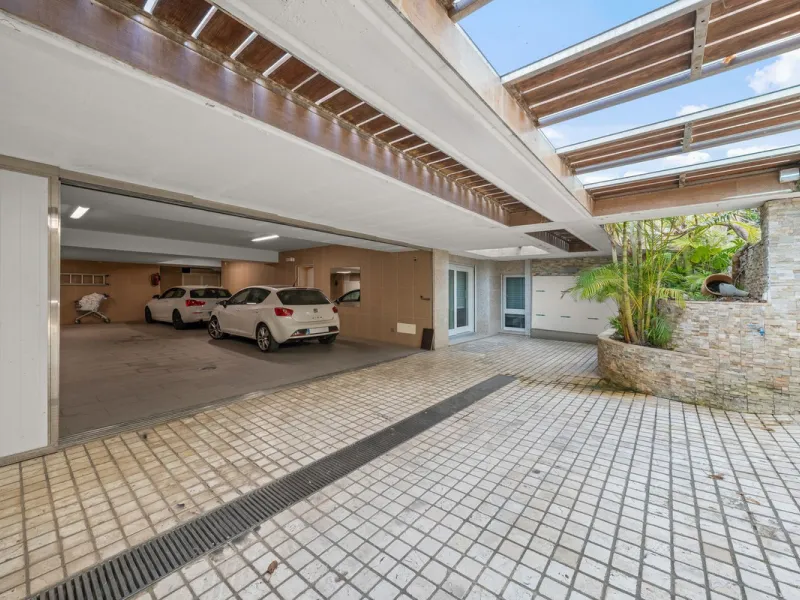 Spectacular 8-Bedroom Villa in Bahia de Marbella, Los Monteros