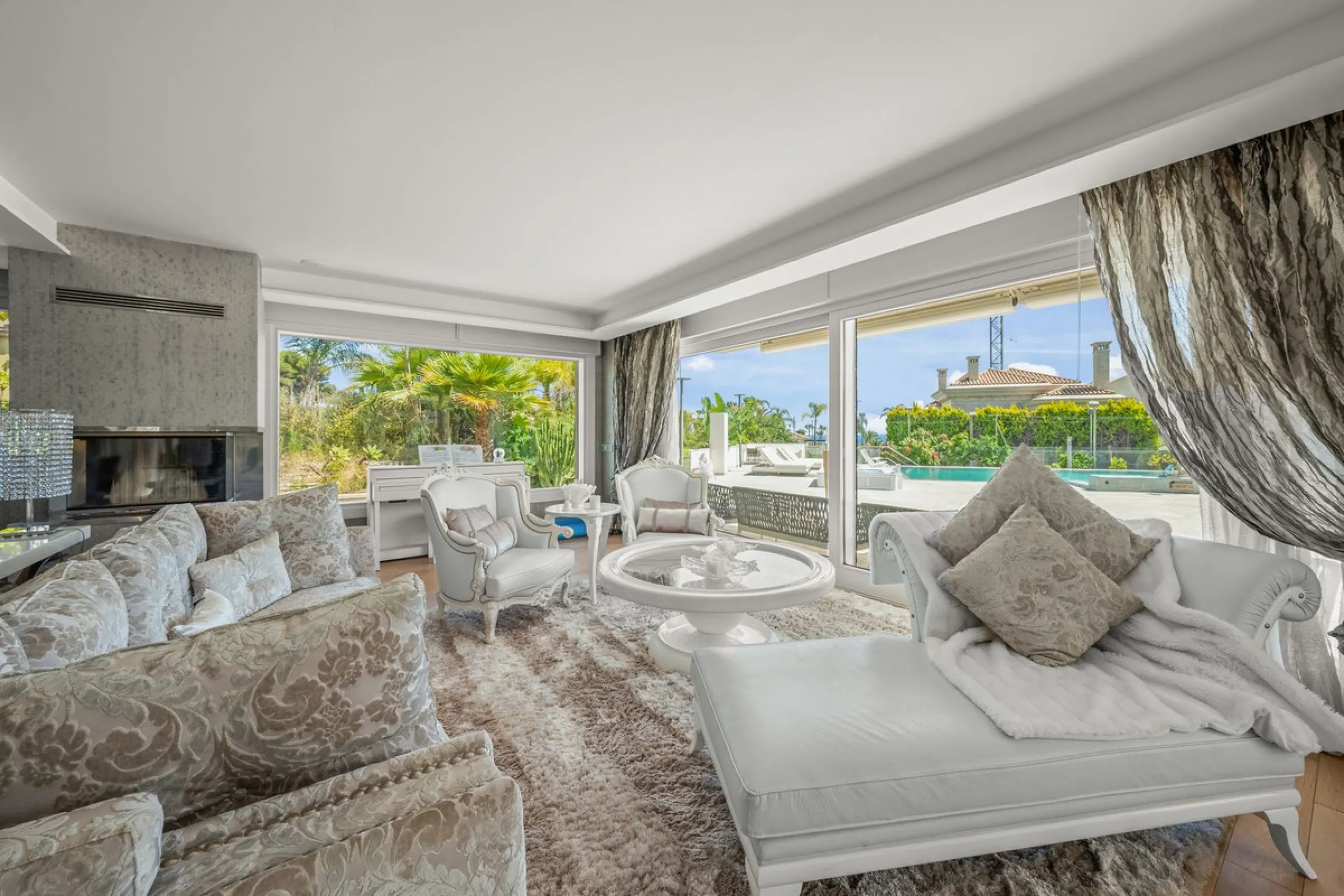 Spectacular 8-Bedroom Villa in Bahia de Marbella, Los Monteros