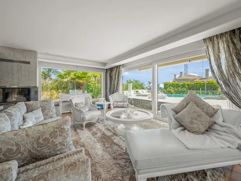 Spectacular 8-Bedroom Villa in Bahia de Marbella, Los Monteros