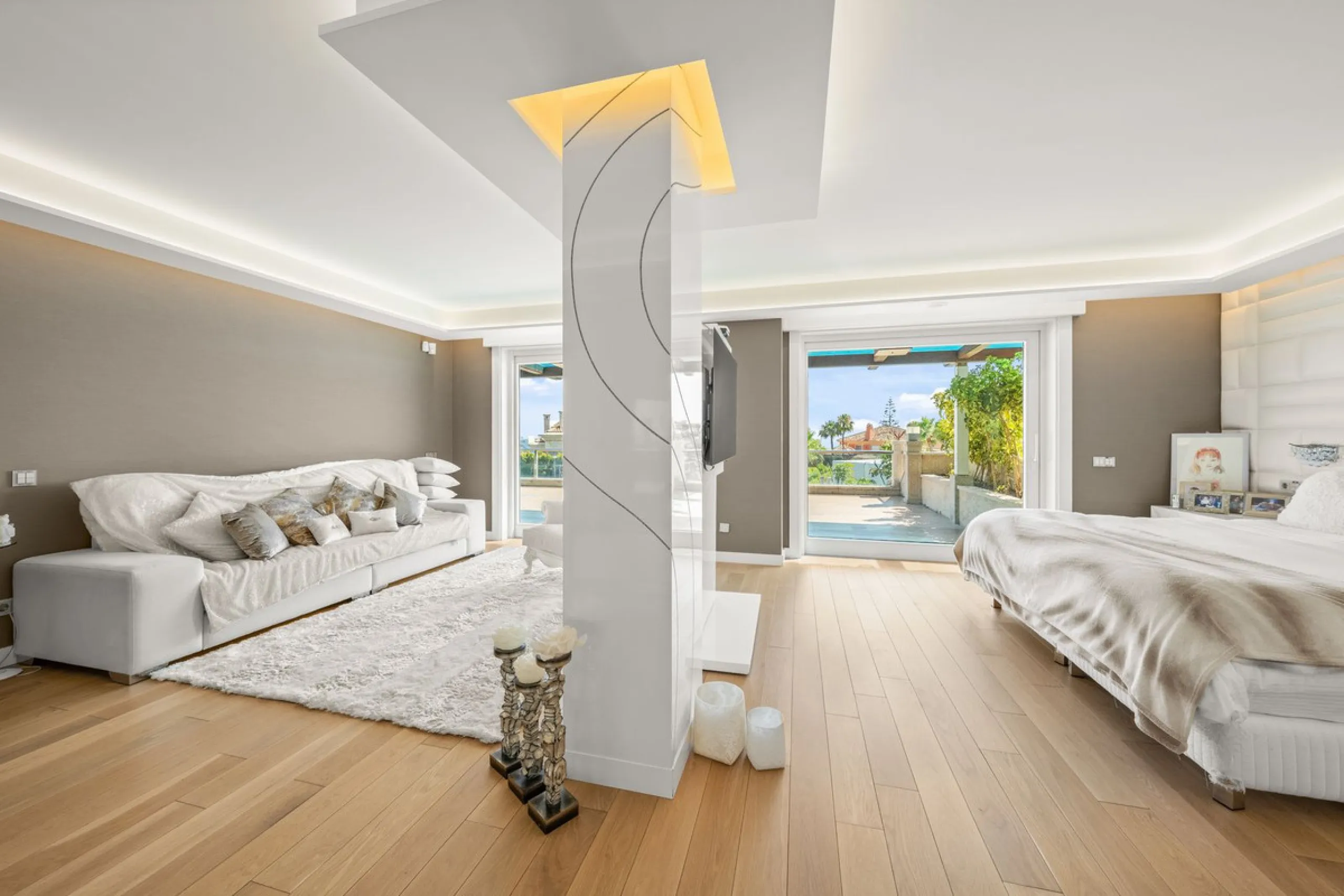 Spectacular 8-Bedroom Villa in Bahia de Marbella, Los Monteros