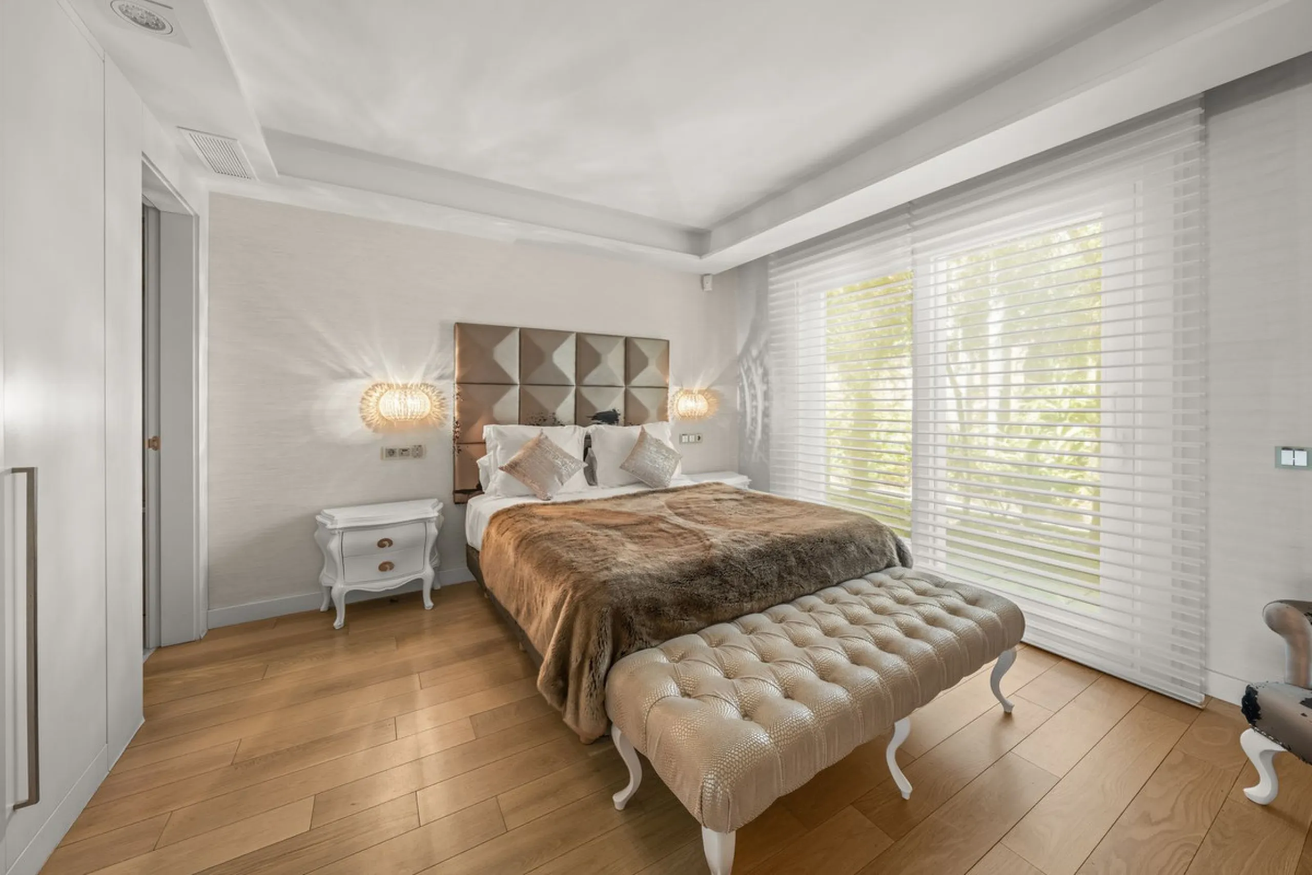 Spectacular 8-Bedroom Villa in Bahia de Marbella, Los Monteros