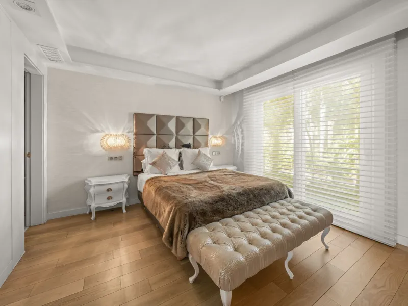 Spectacular 8-Bedroom Villa in Bahia de Marbella, Los Monteros