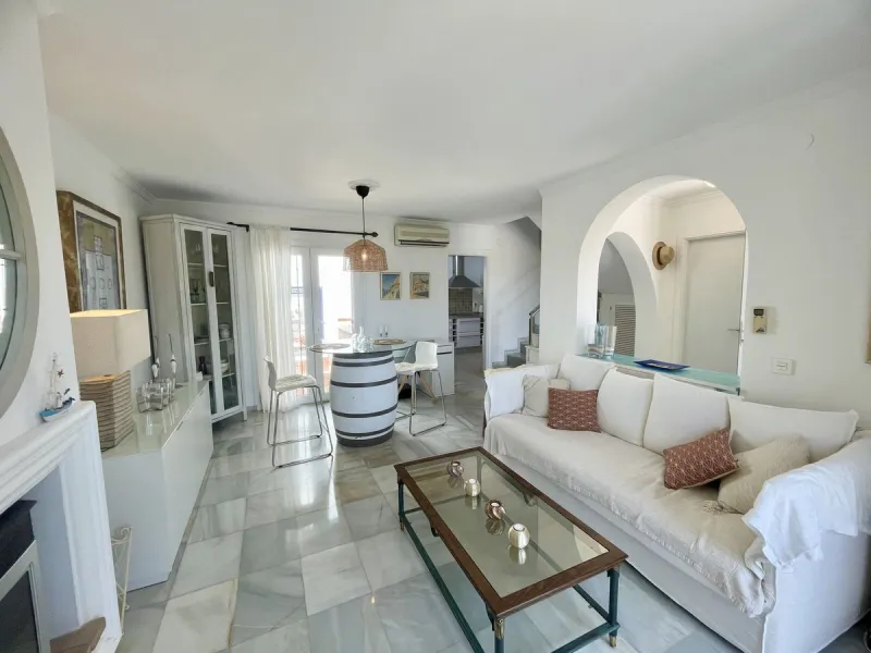 Charming Townhouse in the Idyllic Puebla Aida Community!