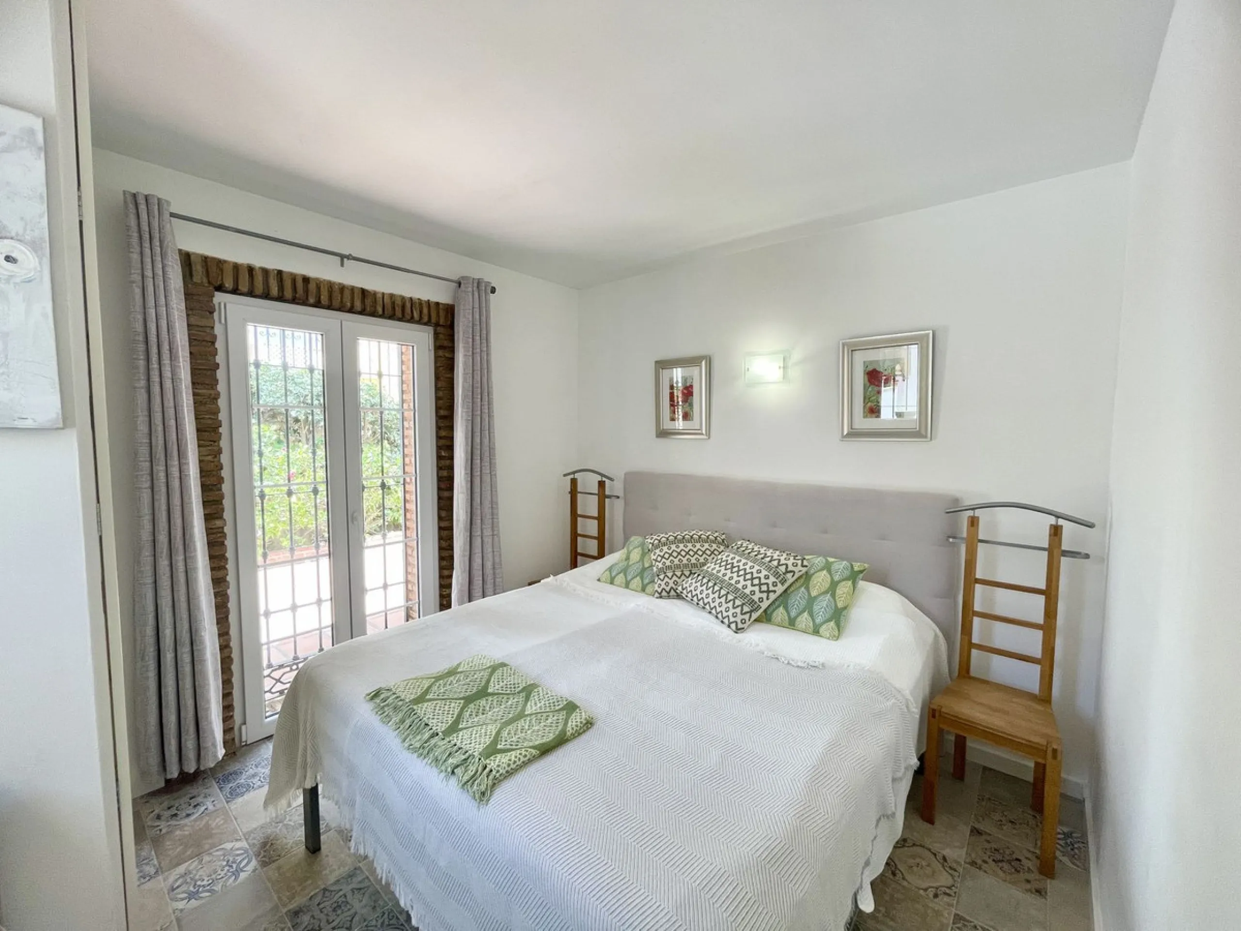 Charming Townhouse in the Idyllic Puebla Aida Community!