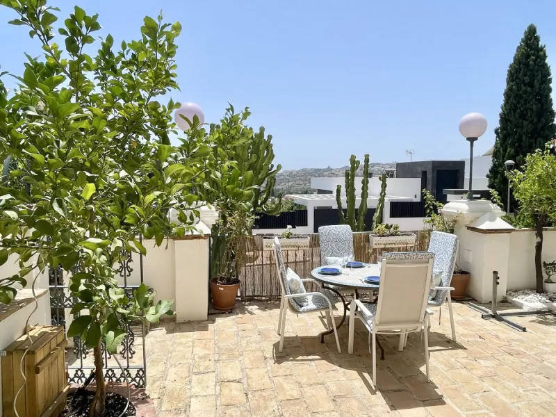 Charming Townhouse in the Idyllic Puebla Aida Community!