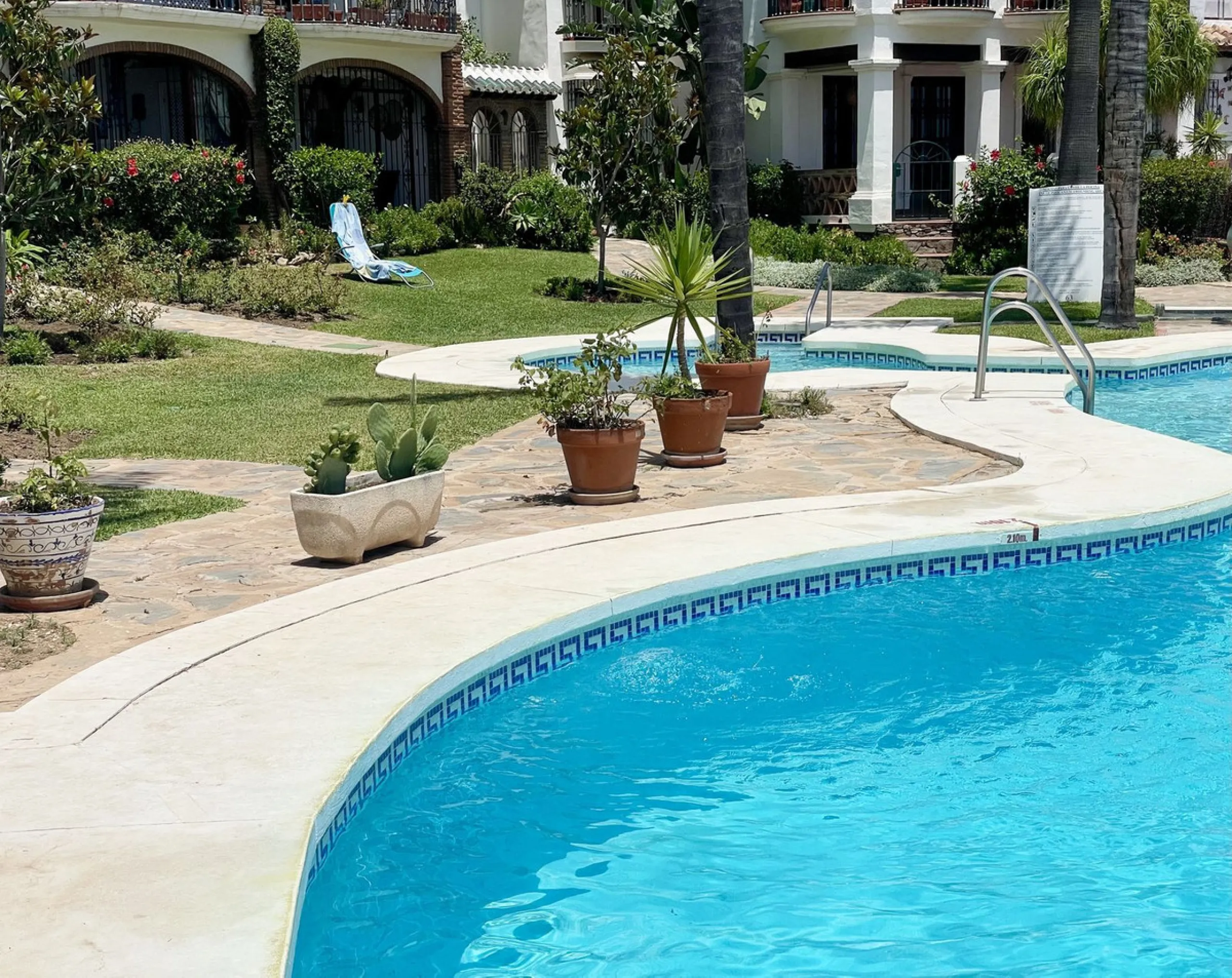 Charming Townhouse in the Idyllic Puebla Aida Community!