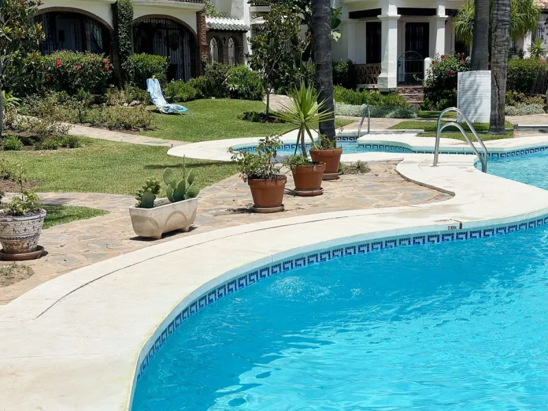 Charming Townhouse in the Idyllic Puebla Aida Community!
