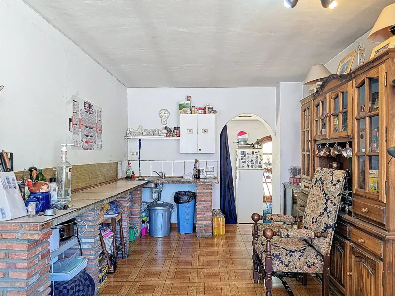 Superb Business Opportunity –  Bar & Restaurant with Owner's Accommodation and Guest Apartment Between Cómpeta & Torrox