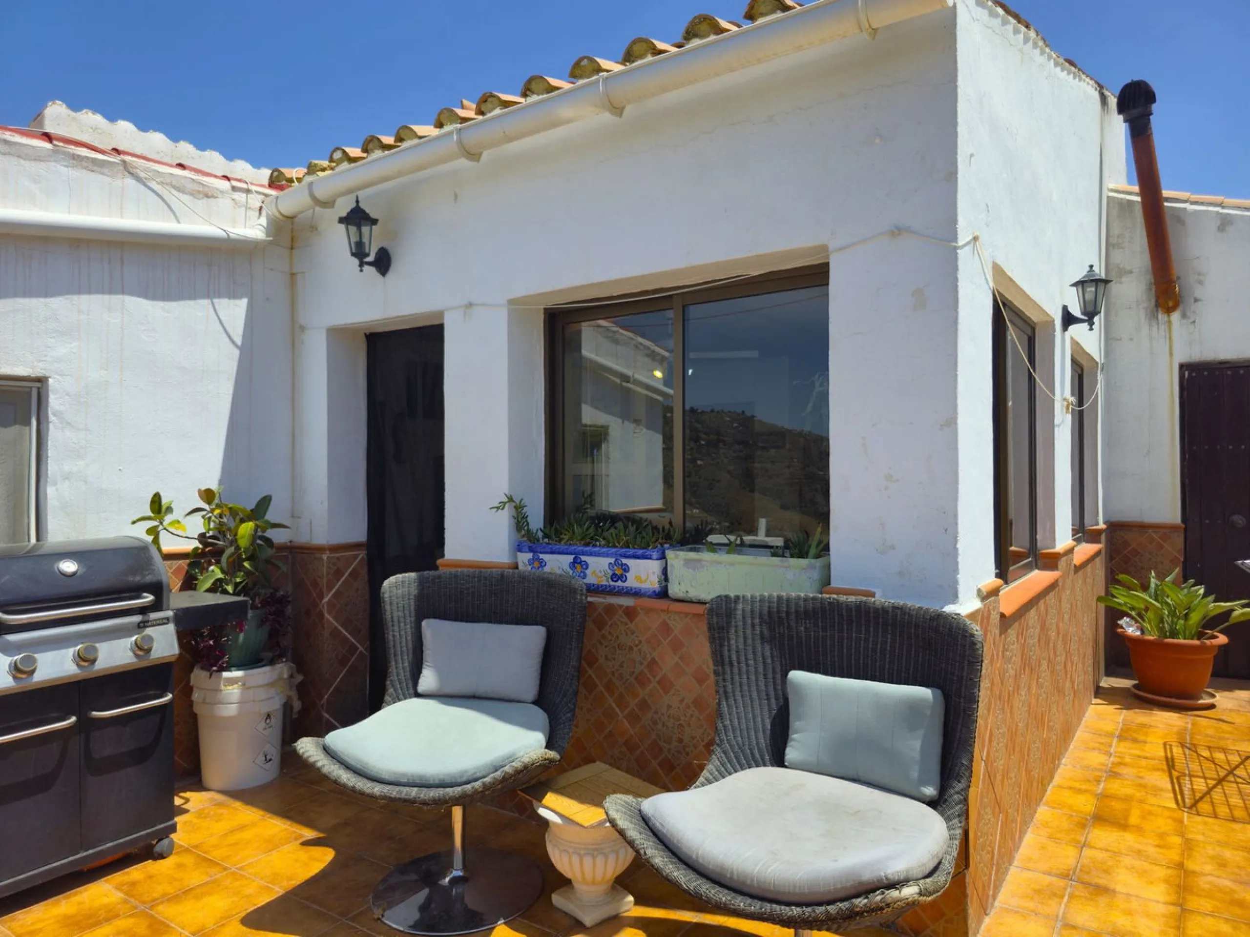 Superb Business Opportunity –  Bar & Restaurant with Owner's Accommodation and Guest Apartment Between Cómpeta & Torrox