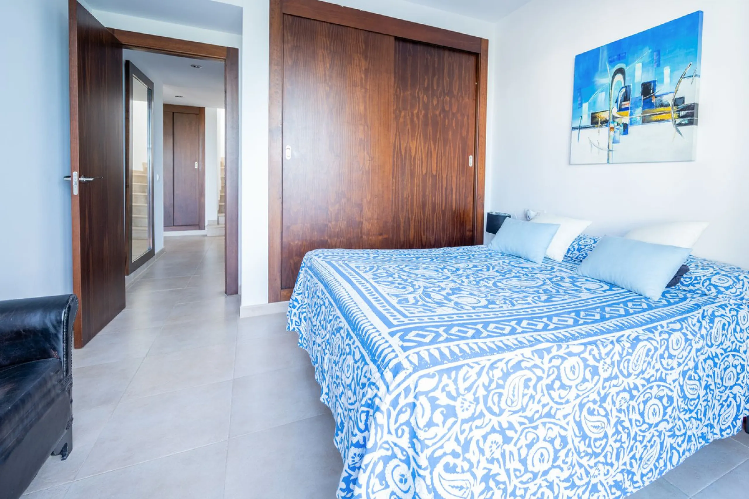 Discover this exquisite duplex penthouse nestled in a charming, white-washed Andalusian village-style urbanisation, found in the heart of Altos de Los Monteros, Marbella.