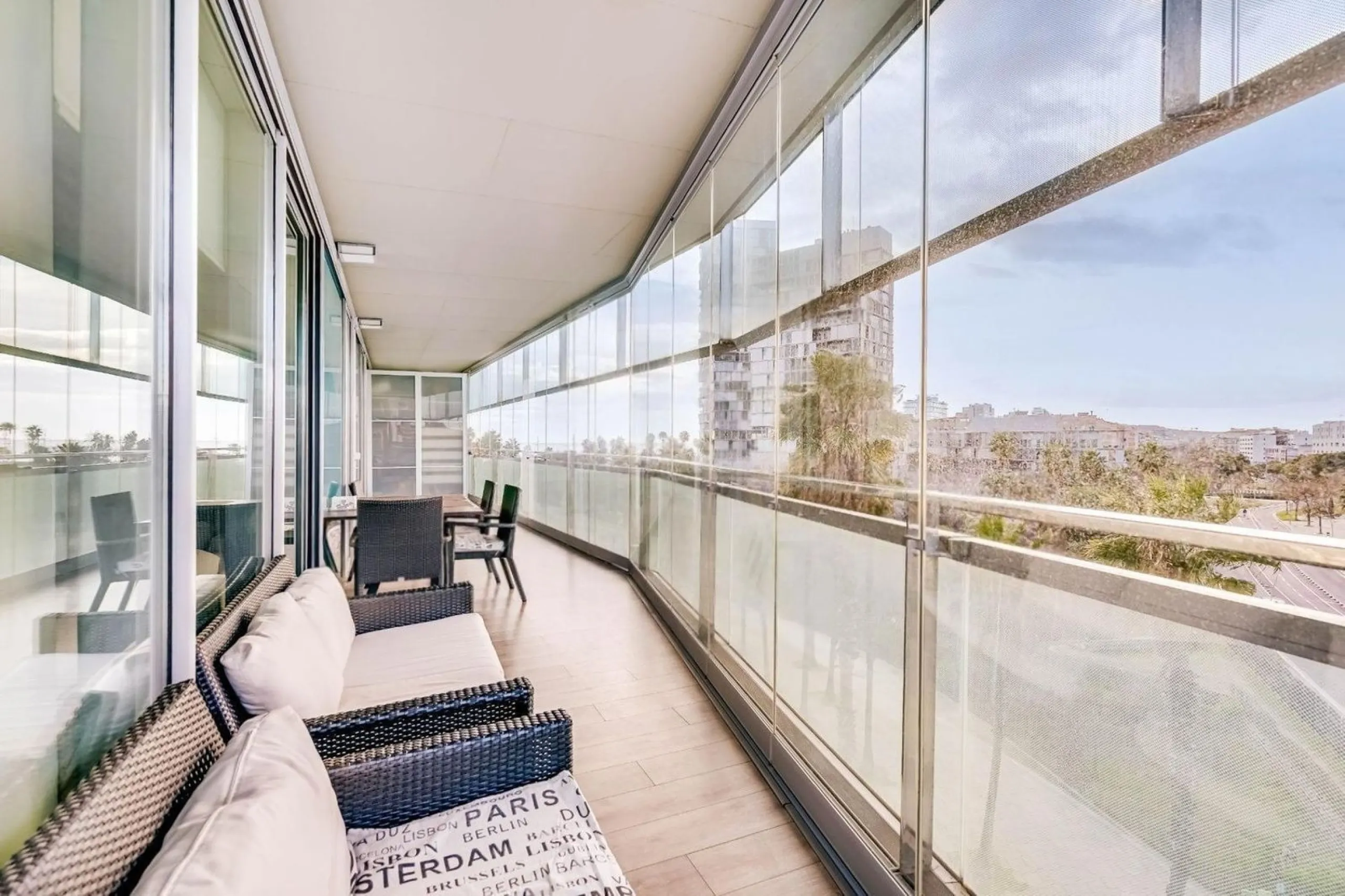 Exclusive apartment with large terrace by the sea in Diagonal Mar, Barcelona