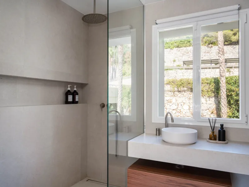 Apartment - Middle Floor Apartment в продаже в Benahavís, Málaga. В доме 2 спален и 3 ванных комнат. Площадь дома 111 м²