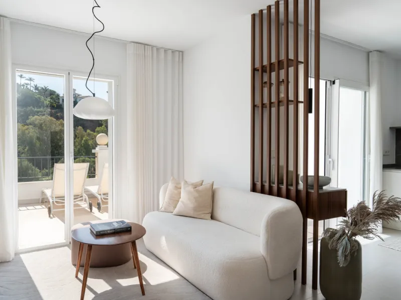 Apartment - Middle Floor Apartment в продаже в Benahavís, Málaga. В доме 2 спален и 3 ванных комнат. Площадь дома 111 м²