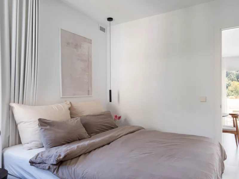 Apartment - Middle Floor Apartment в продаже в Benahavís, Málaga. В доме 2 спален и 3 ванных комнат. Площадь дома 111 м²