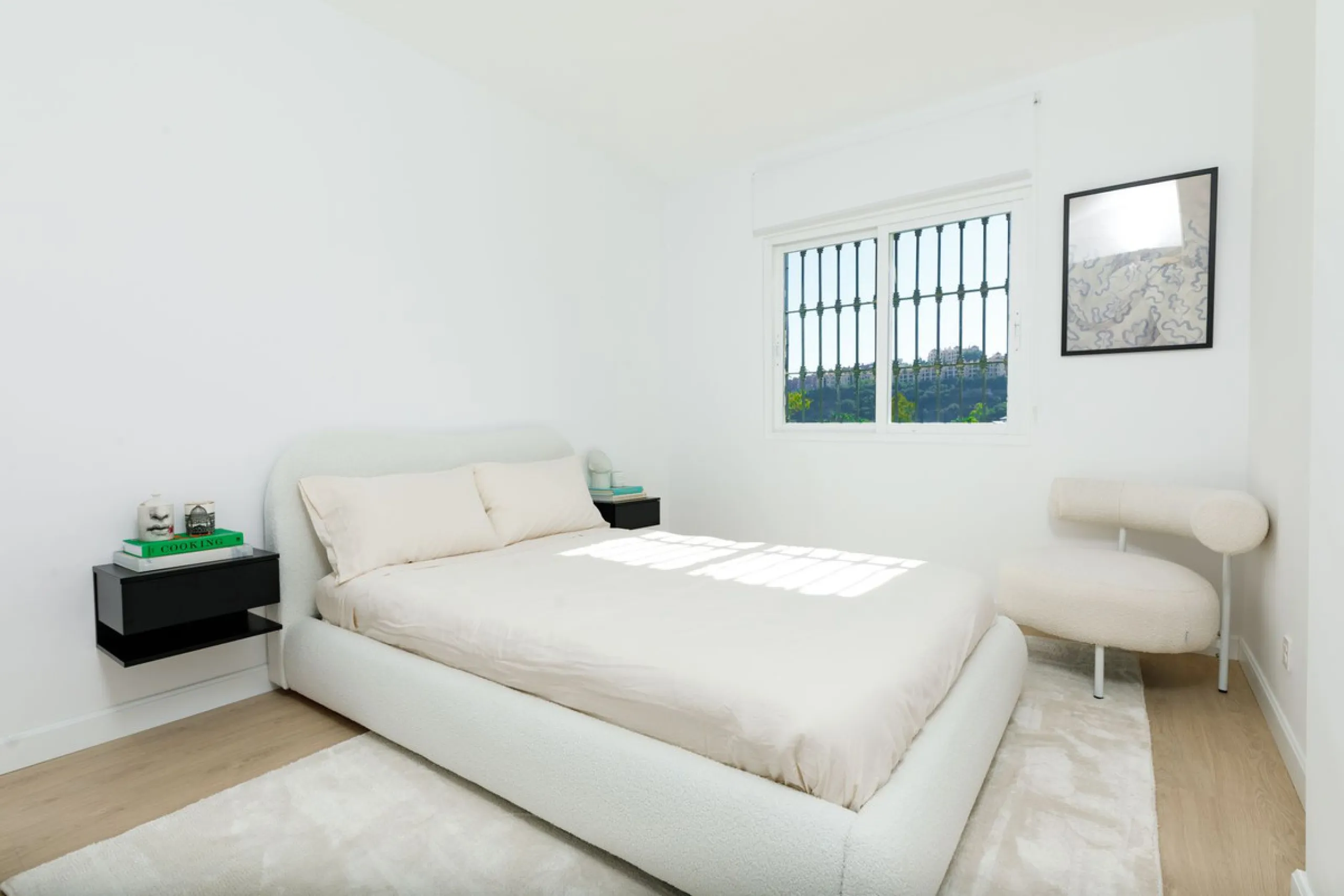 Beautifully Renovated Ground Floor Apartment in La Quinta, Benahavís – 3 Bedrooms, Private Garden, Panoramic Views & Touristic License