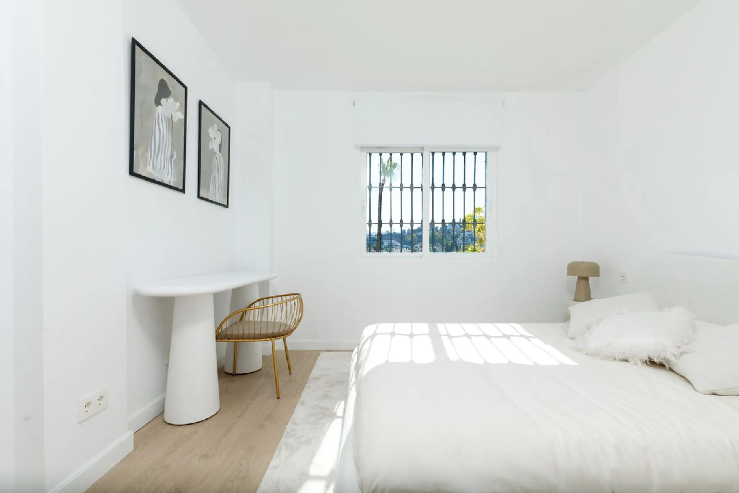 Beautifully Renovated Ground Floor Apartment in La Quinta, Benahavís – 3 Bedrooms, Private Garden, Panoramic Views & Touristic License