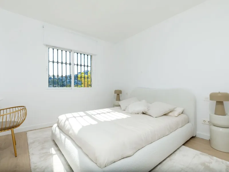 Beautifully Renovated Ground Floor Apartment in La Quinta, Benahavís – 3 Bedrooms, Private Garden, Panoramic Views & Touristic License