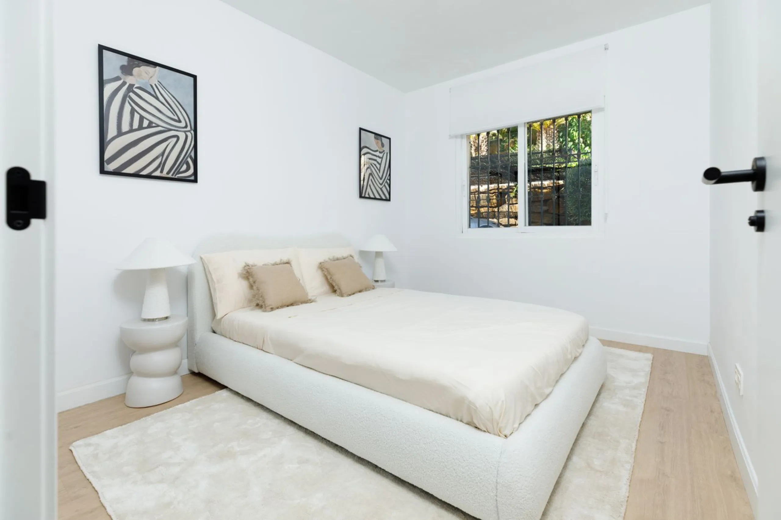 Beautifully Renovated Ground Floor Apartment in La Quinta, Benahavís – 3 Bedrooms, Private Garden, Panoramic Views & Touristic License