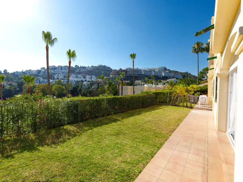 Beautifully Renovated Ground Floor Apartment in La Quinta, Benahavís – 3 Bedrooms, Private Garden, Panoramic Views & Touristic License
