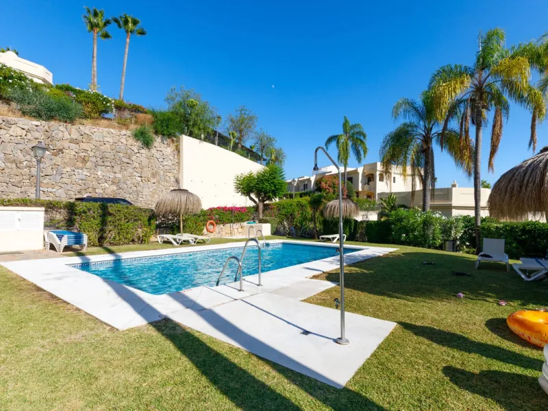Beautifully Renovated Ground Floor Apartment in La Quinta, Benahavís – 3 Bedrooms, Private Garden, Panoramic Views & Touristic License