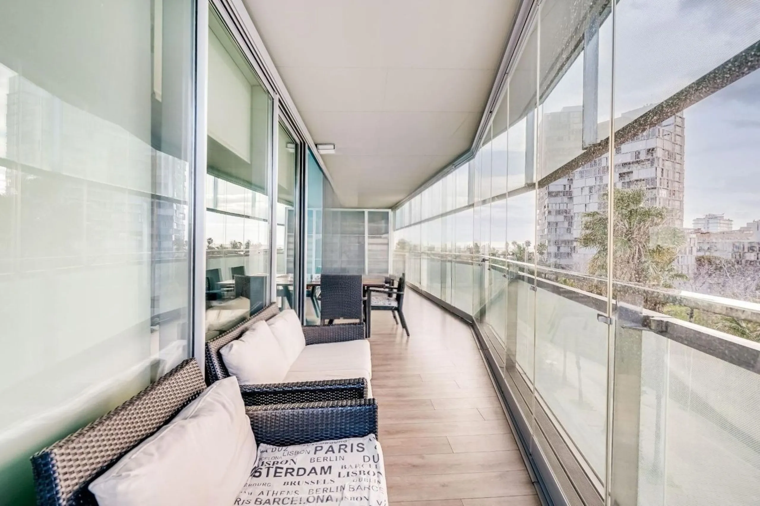 Exclusive apartment with large terrace by the sea in Diagonal Mar, Barcelona