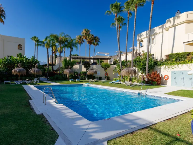 Beautifully Renovated Ground Floor Apartment in La Quinta, Benahavís – 3 Bedrooms, Private Garden, Panoramic Views & Touristic License