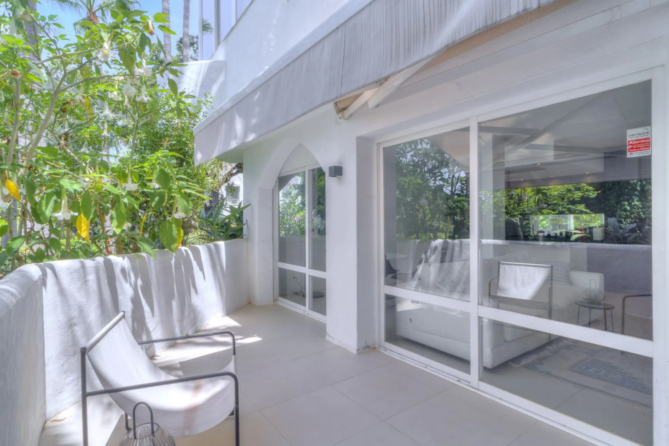 Ground Floor Apartment in Marbella East – Romantic Andalusian Architecture, Modern Renovation.