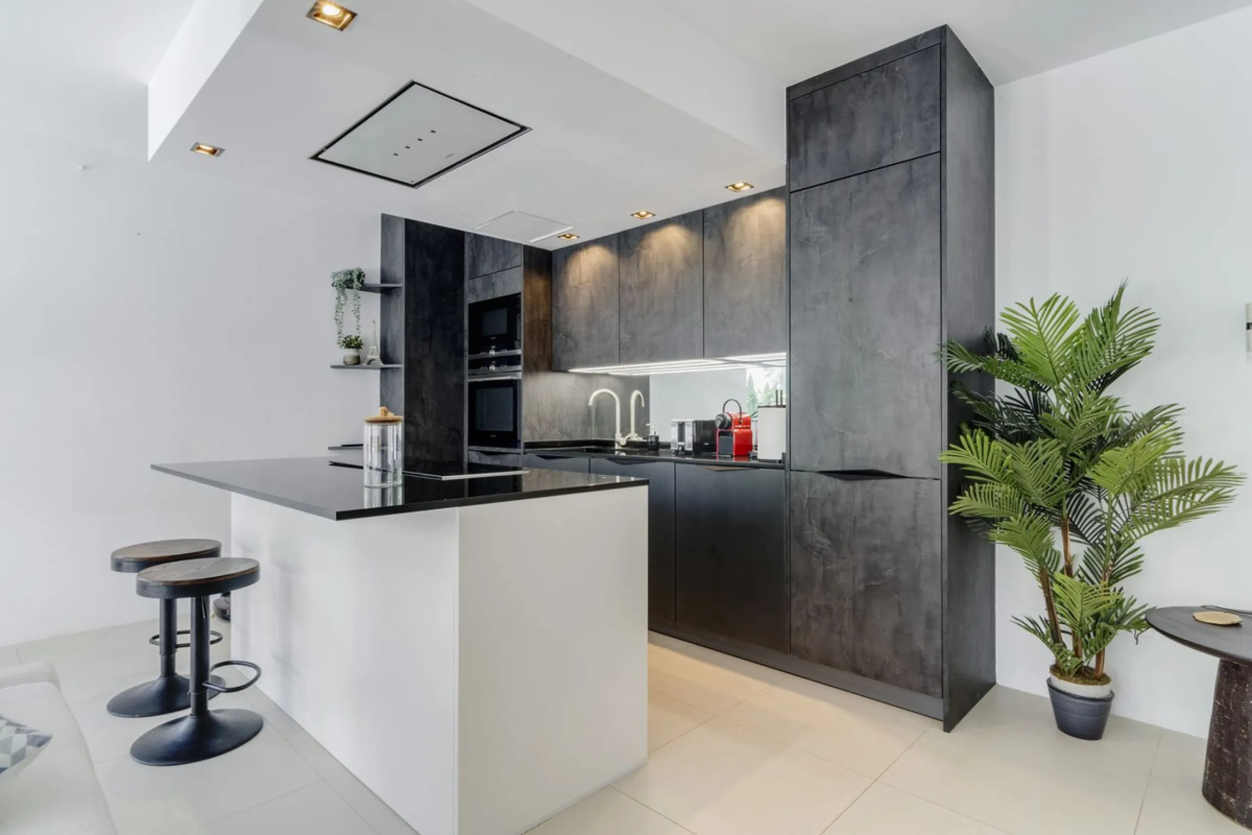 Ground Floor Apartment in Marbella East – Romantic Andalusian Architecture, Modern Renovation.