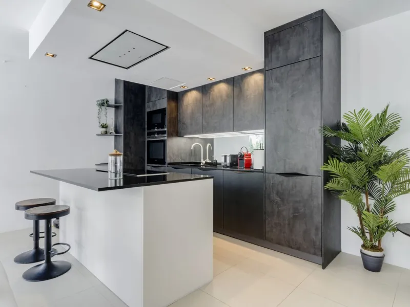 Ground Floor Apartment in Marbella East – Romantic Andalusian Architecture, Modern Renovation.