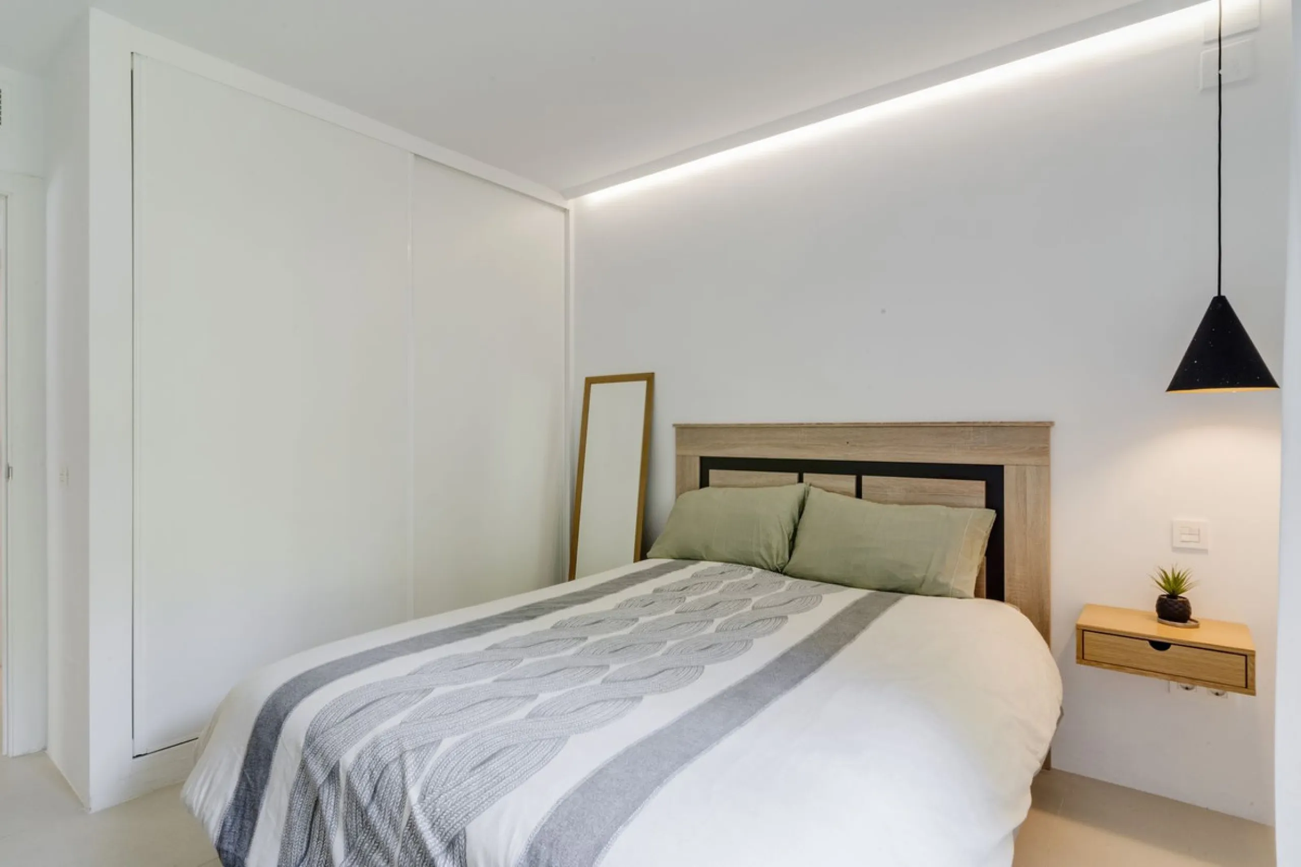 Ground Floor Apartment in Marbella East – Romantic Andalusian Architecture, Modern Renovation.