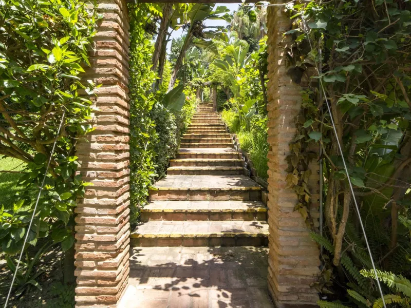 Ground Floor Apartment in Marbella East – Romantic Andalusian Architecture, Modern Renovation.