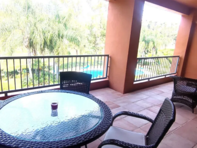 Apartment - Middle Floor Apartment в продаже в Estepona, Málaga. В доме 2 спален и 2 ванных комнат. Площадь дома 99 м²