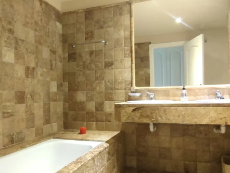 Apartment - Middle Floor Apartment в продаже в Estepona, Málaga. В доме 2 спален и 2 ванных комнат. Площадь дома 99 м²