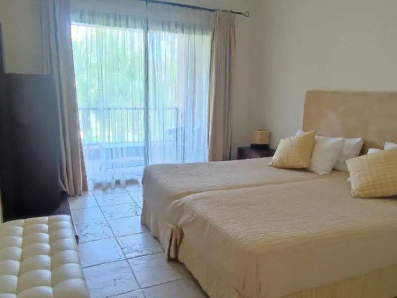Apartment - Middle Floor Apartment в продаже в Estepona, Málaga. В доме 2 спален и 2 ванных комнат. Площадь дома 99 м²