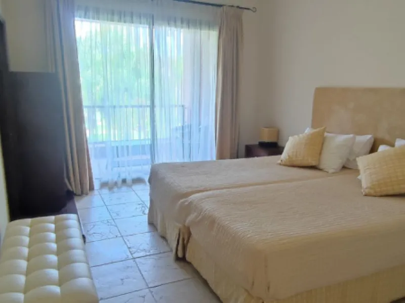 Apartment - Middle Floor Apartment в продаже в Estepona, Málaga. В доме 2 спален и 2 ванных комнат. Площадь дома 99 м²
