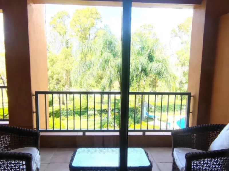 Apartment - Middle Floor Apartment в продаже в Estepona, Málaga. В доме 2 спален и 2 ванных комнат. Площадь дома 99 м²