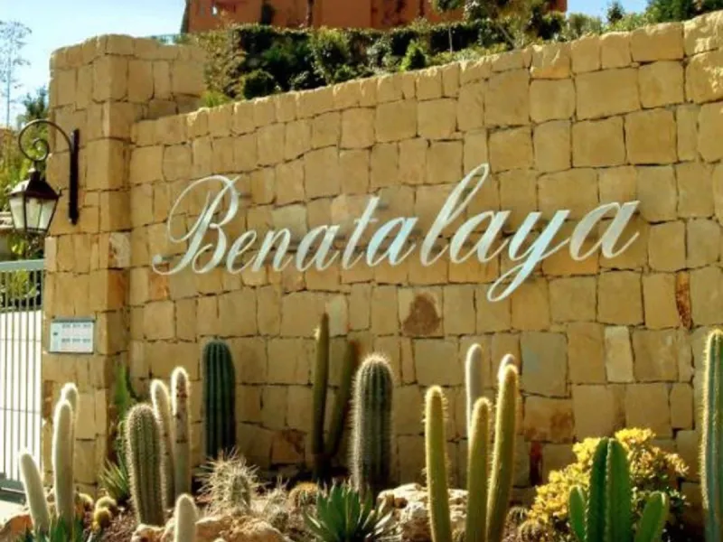 Apartment - Middle Floor Apartment в продаже в Estepona, Málaga. В доме 2 спален и 2 ванных комнат. Площадь дома 99 м²
