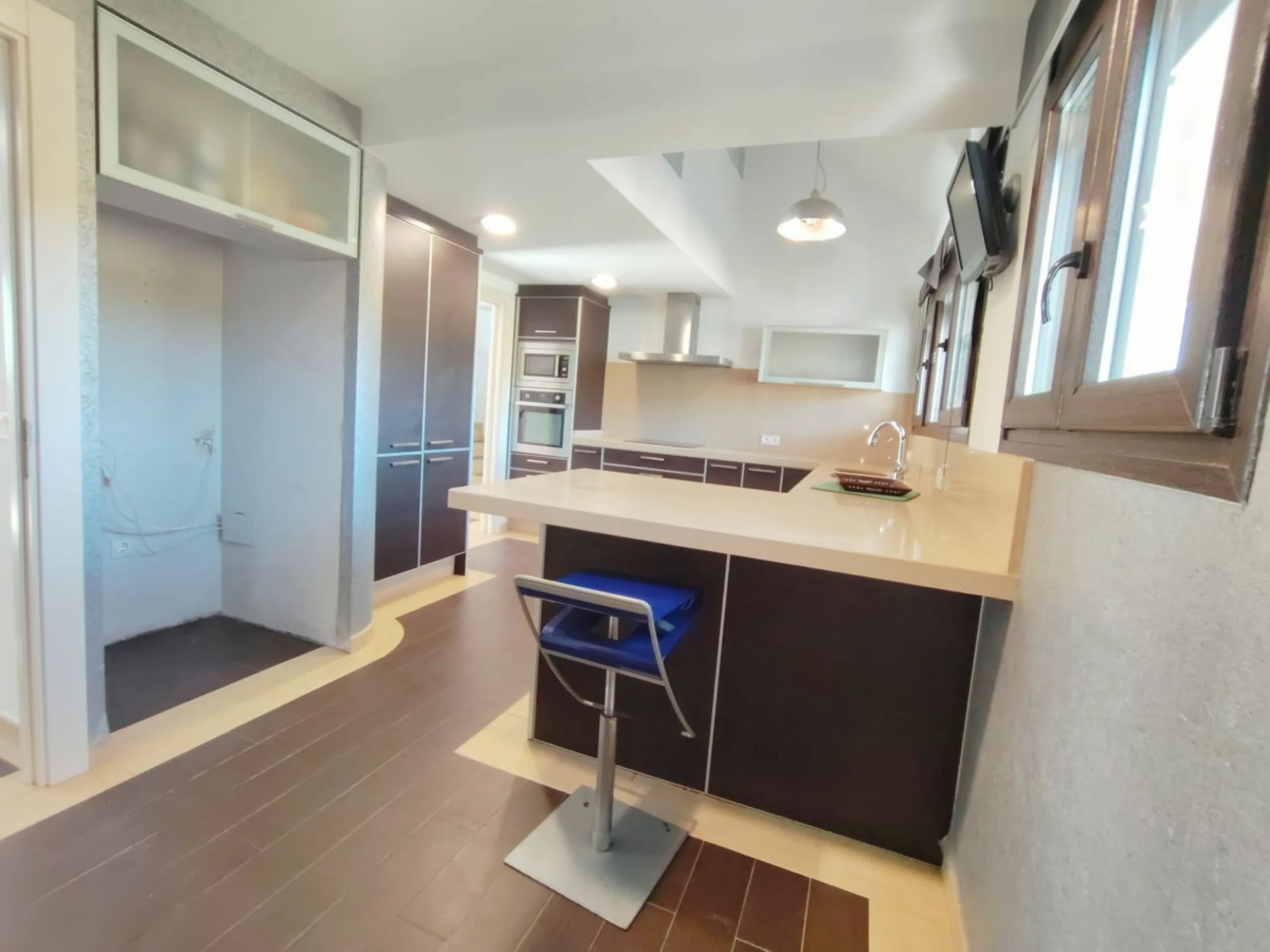 Exclusive Duplex Penthouse in Bahía Dorada - Possibility of Obtaining a Tourist Rental License