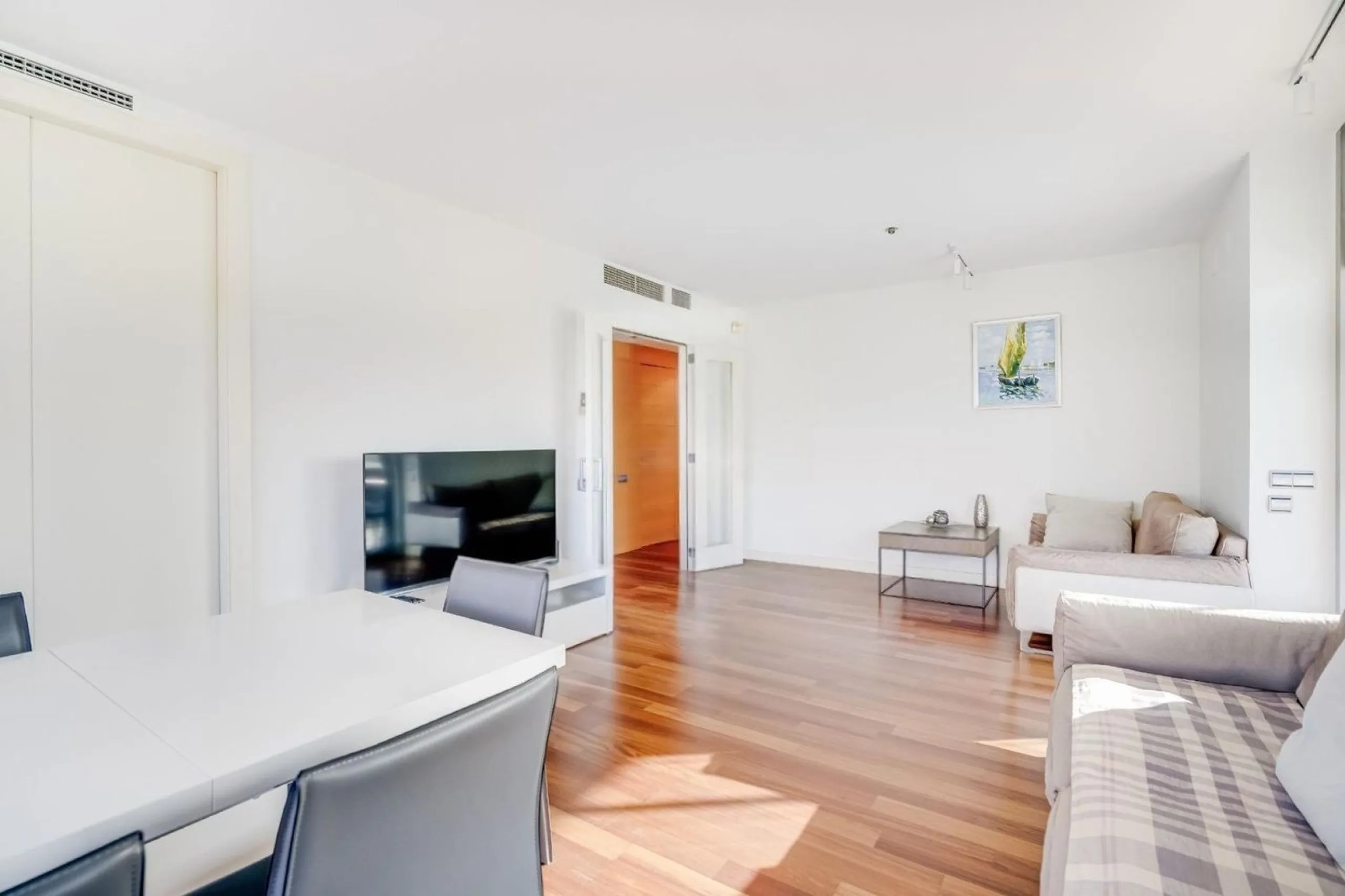 Exclusive apartment with large terrace by the sea in Diagonal Mar, Barcelona