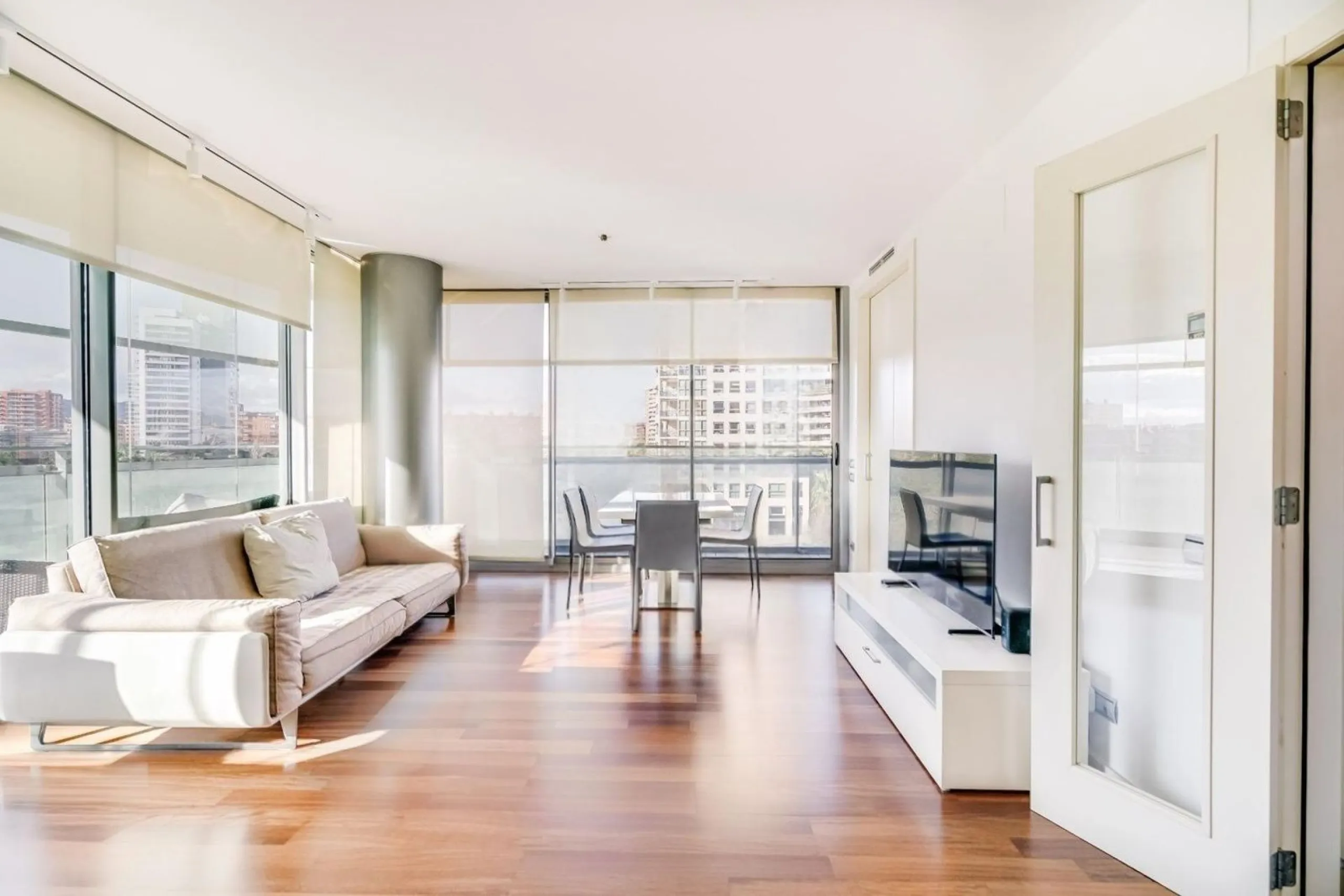 Exclusive apartment with large terrace by the sea in Diagonal Mar, Barcelona