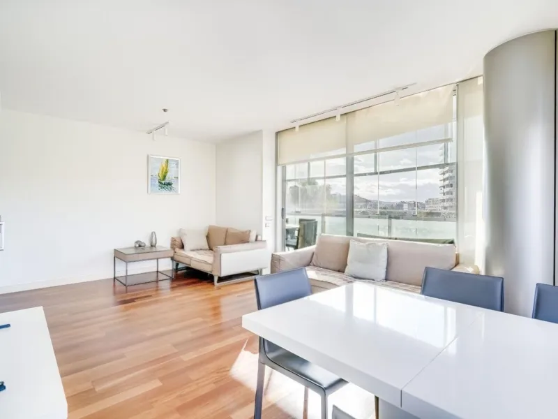 Exclusive apartment with large terrace by the sea in Diagonal Mar, Barcelona