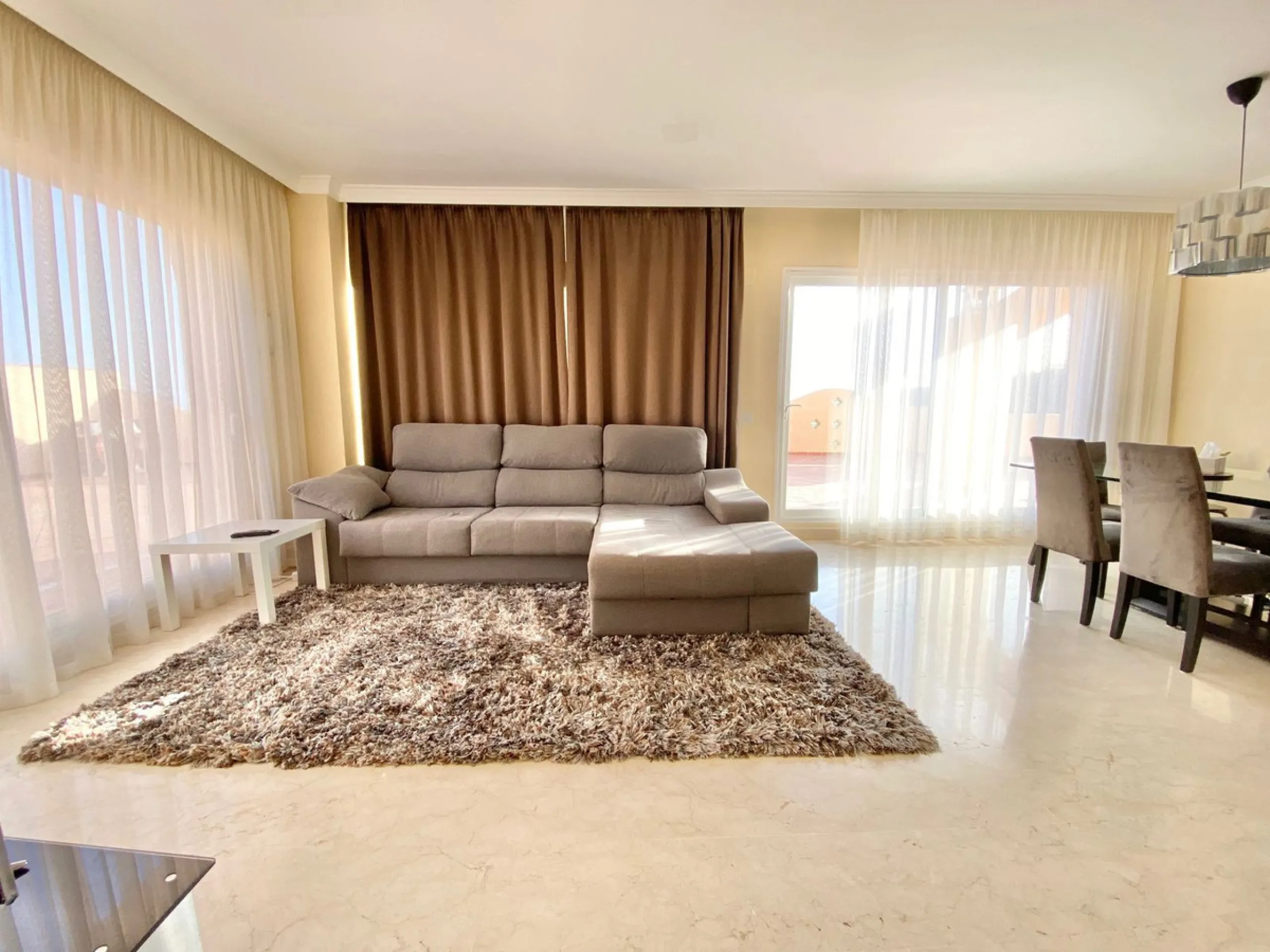 Large Duplex Penthouse in Elviria, Marbella.