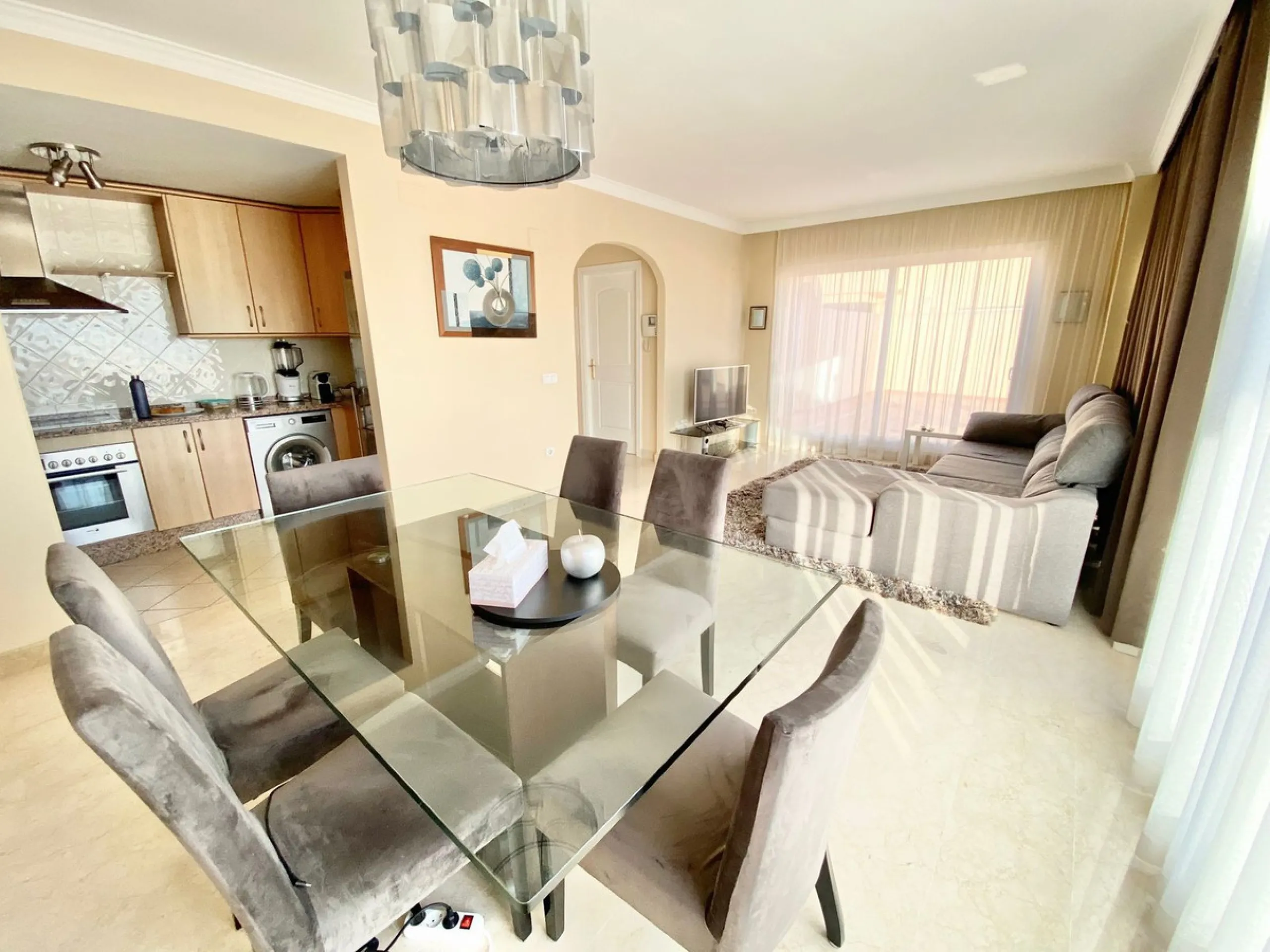 Large Duplex Penthouse in Elviria, Marbella.