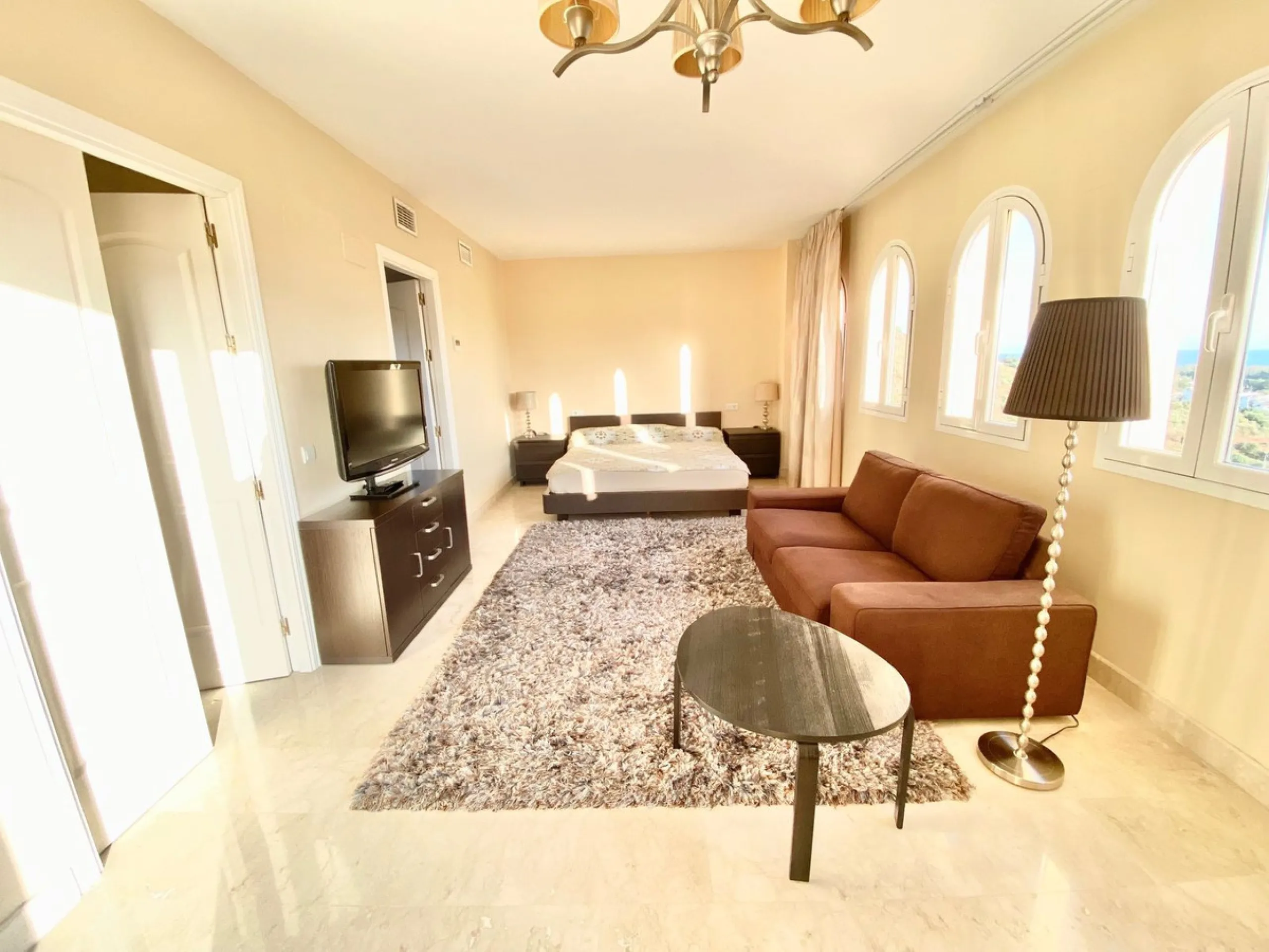 Large Duplex Penthouse in Elviria, Marbella.